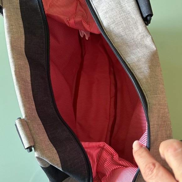 Herschel Strand duffle bag - Picture 3 of 3